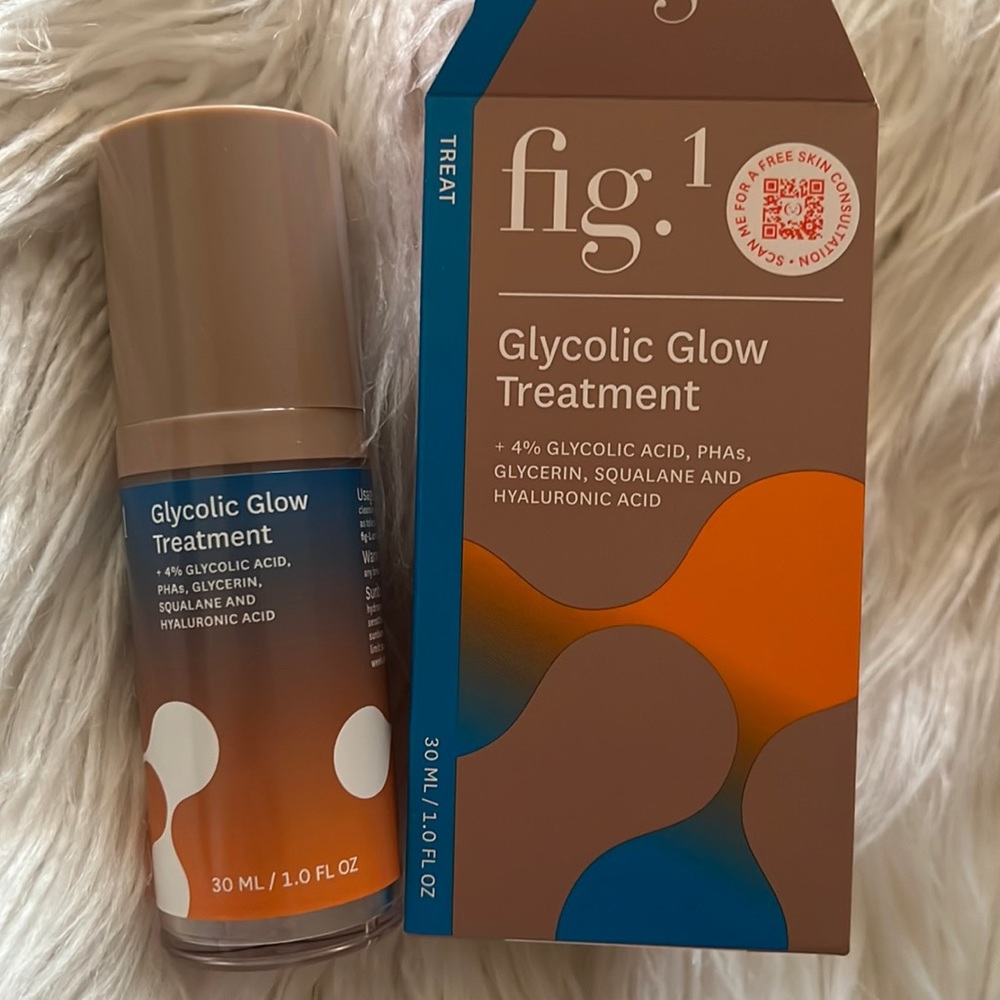 NEW Fig.1 Glycolic Glow Treatment